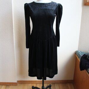 Vintage 80's Black Velvet Lace Gothic Lolita Dress Lace Collar Wednesday 6